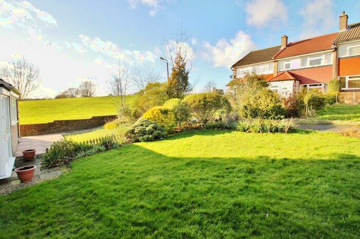 3 Bedroom Terraced House To Rent In North Dene, Chigwell, IG7