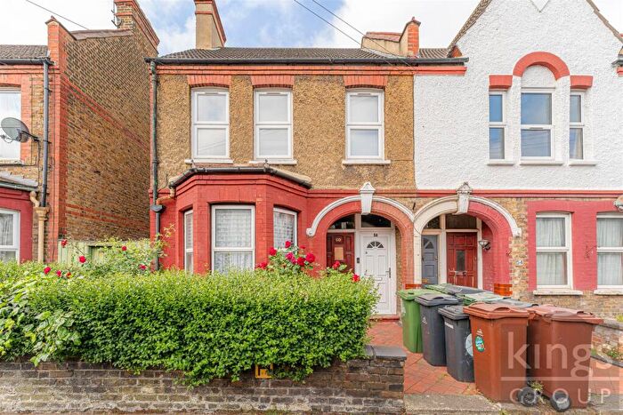 1 Bedroom Flat For Sale In Bloxhall Road, London, E10