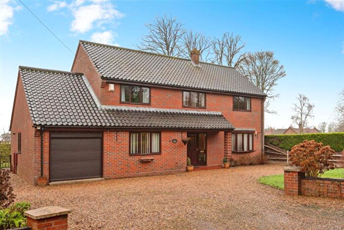 4 Bedroom Detached House For Sale In Croft Lane, Marsham, Norwich, NR10