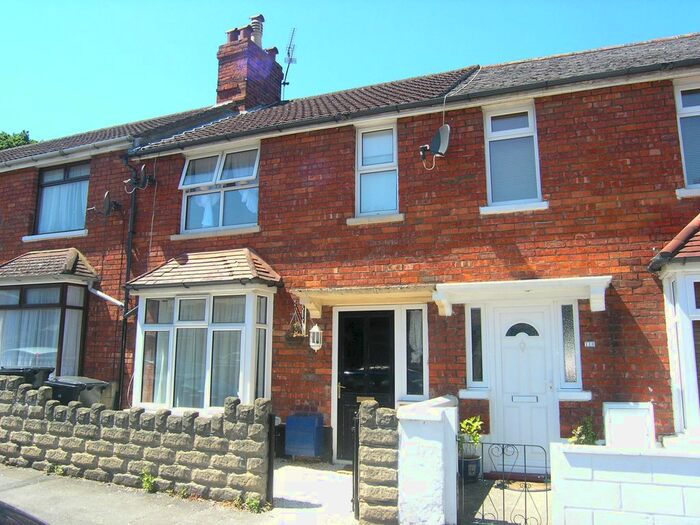 3 Bedroom Property To Rent In York Road, Swindon, SN1