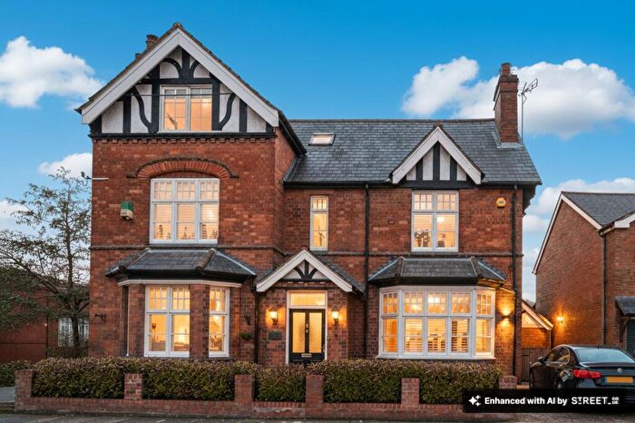 5 Bedroom Detached House For Sale In Station Road, Kenilworth, CV8