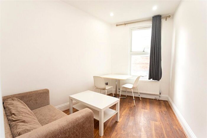 1 Bedroom Apartment To Rent In Blue Anchor Lane, Bermondsey, London, SE16