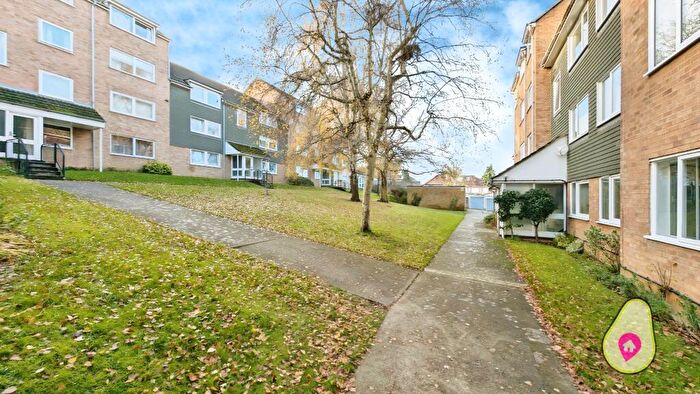 2 Bedroom Flat To Rent In Beauchamp Place, Oxford, OX4