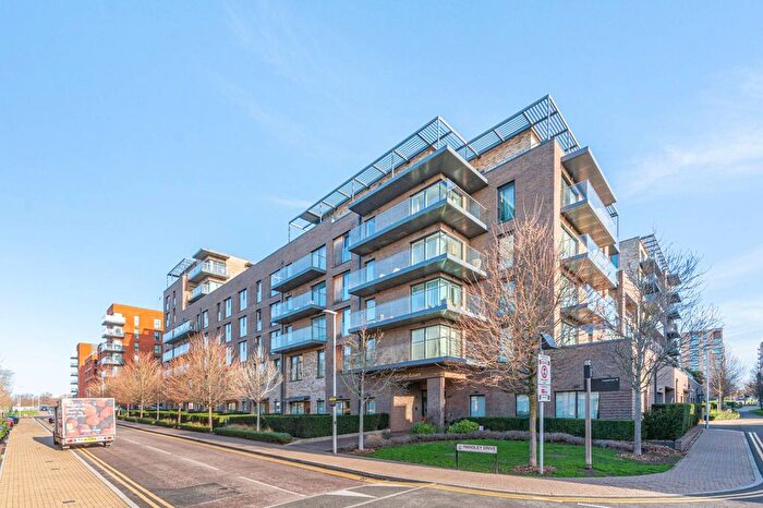 2 Bedroom Flat For Sale In Handley Drive, Kidbrooke, London, SE3