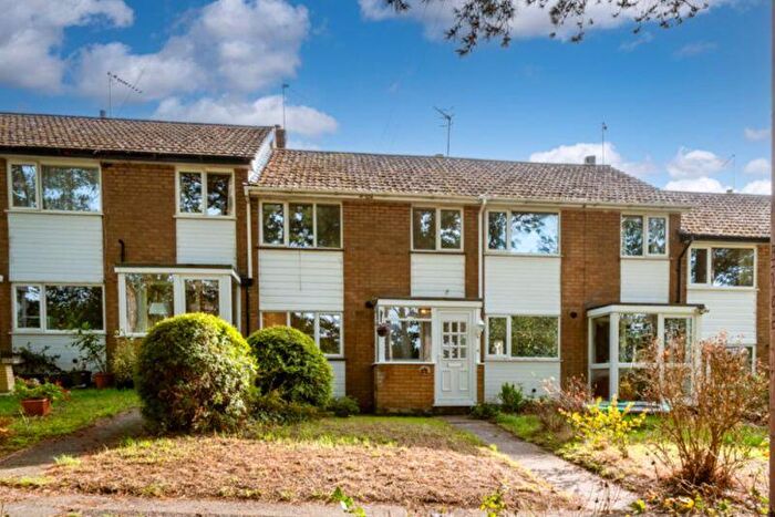 3 Bedroom Terraced House For Sale In Winds Point, Hagley, DY9