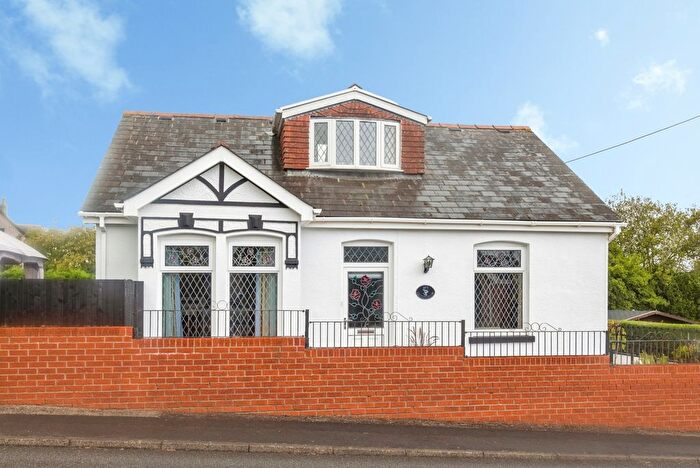 2 Bedroom Bungalow For Sale In Heol Y Meinciau, Pontyates, Llanelli, Carmarthenshire, SA15