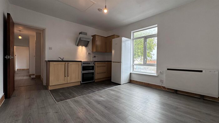 2 Bedroom Flat To Rent In Gloucester Road, Horfield, BS7