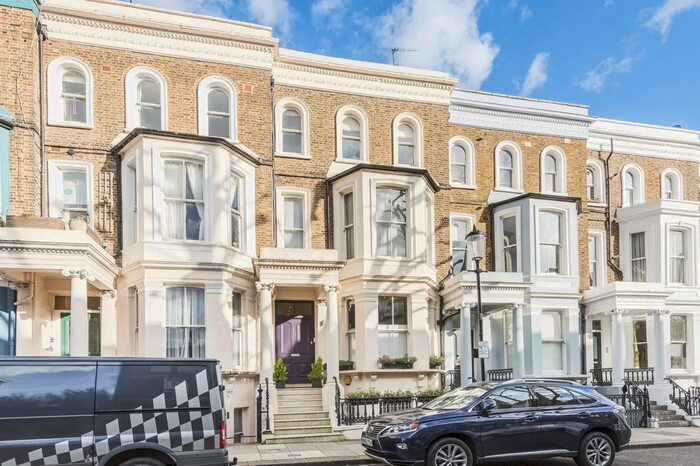 5 Bedroom Terraced House To Rent In Powis Gardens, Notting Hill, London, W11
