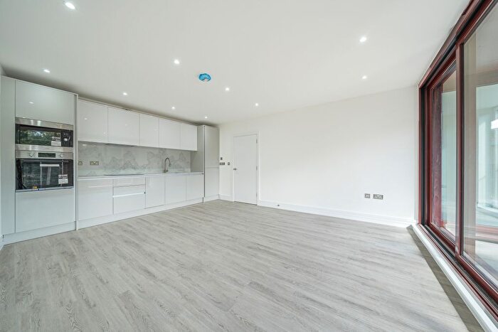 2 Bedroom Flat To Rent In Greenwich High Street, Greenwich, SE10