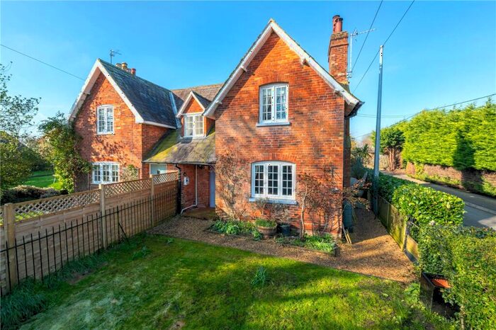 3 Bedroom Semi-Detached House For Sale In West Road, Pointon, Sleaford, NG34
