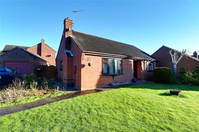 2 Bedroom Bungalow For Sale In Blacksmiths Close, Barrow-upon-Humber, Lincolnshire, DN19