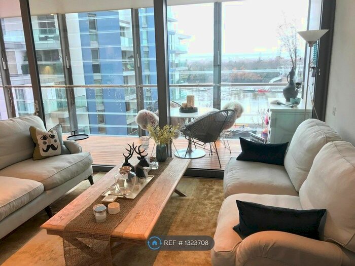 2 Bedroom Flat To Rent In Five Eastfields Avenue, London, SW18