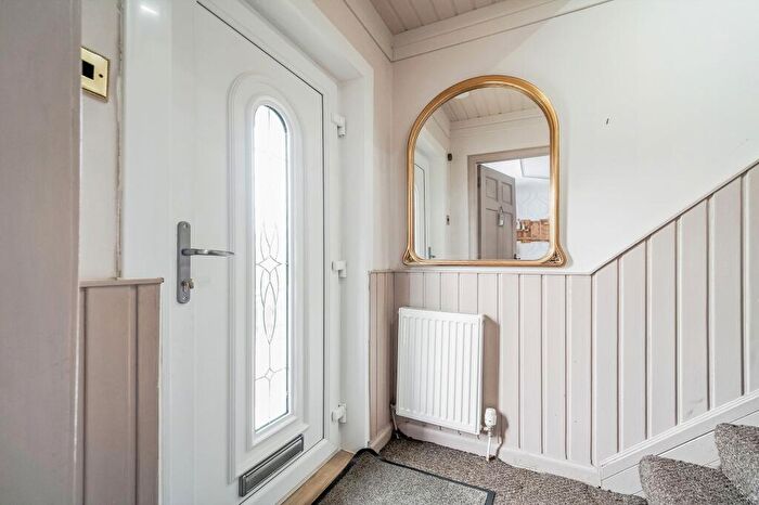 2 Bedroom Semi-Detached House For Sale In Mill Road, Harthill, ML7