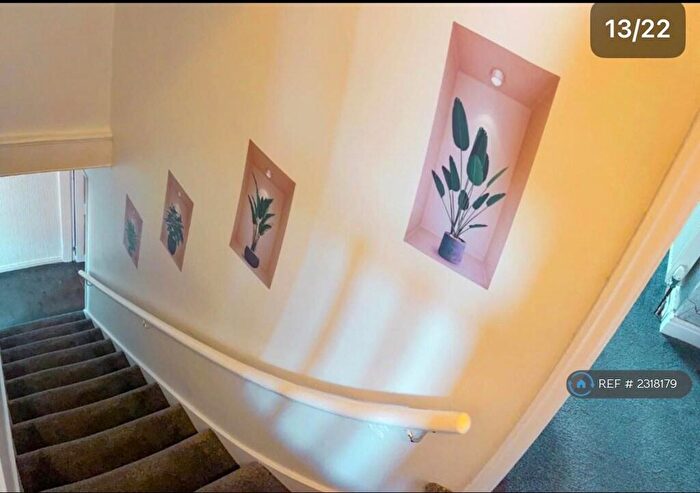 2 Bedroom Terraced House To Rent In Dalton Grove, Leeds, LS11