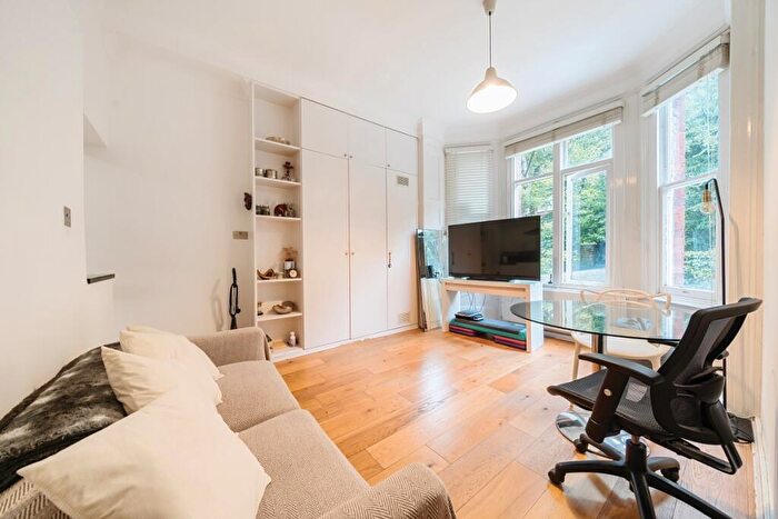 1 Bedroom Flat To Rent In Frognal London, NW3