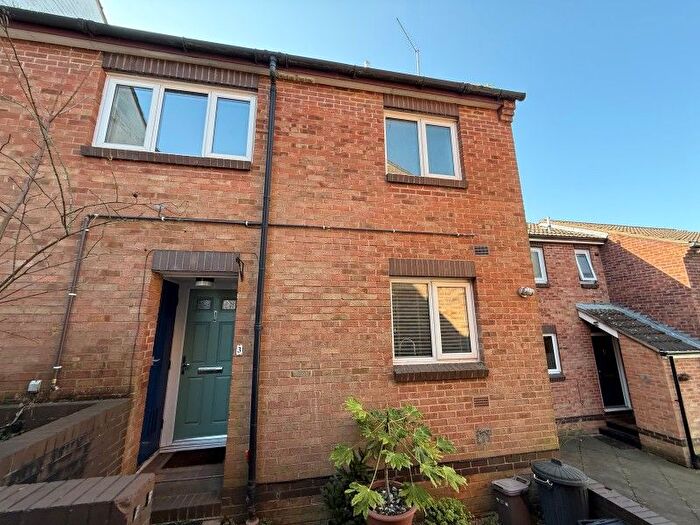 3 Bedroom Terraced House To Rent In Jasper Walk, Northampton, NN3