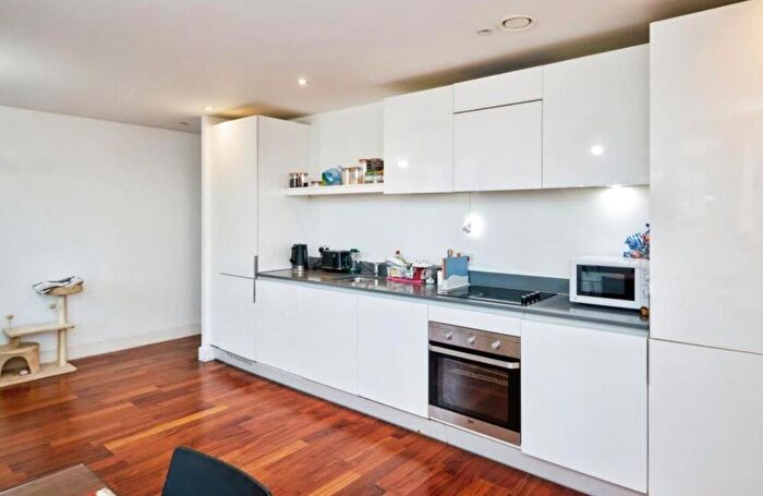 2 Bedroom Flat To Rent In Hagley Road, Birmingham, B16