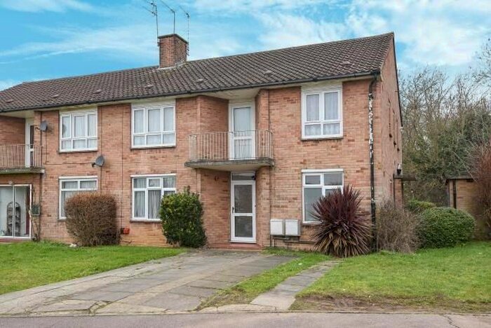 2 Bedroom Maisonette To Rent In Honister Place, Stanmore, HA7