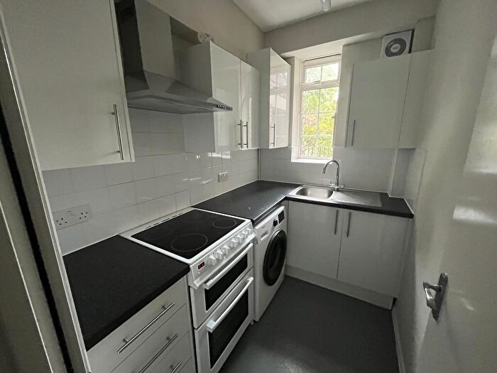 1 Bedroom Flat To Rent In Royley House, Old Street, London, Greater London, EC1V