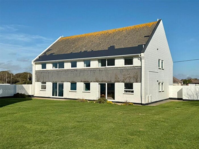 2 Bedroom Apartment For Sale In Manderley, Sea Road, Milford On Sea, Lymington, SO41