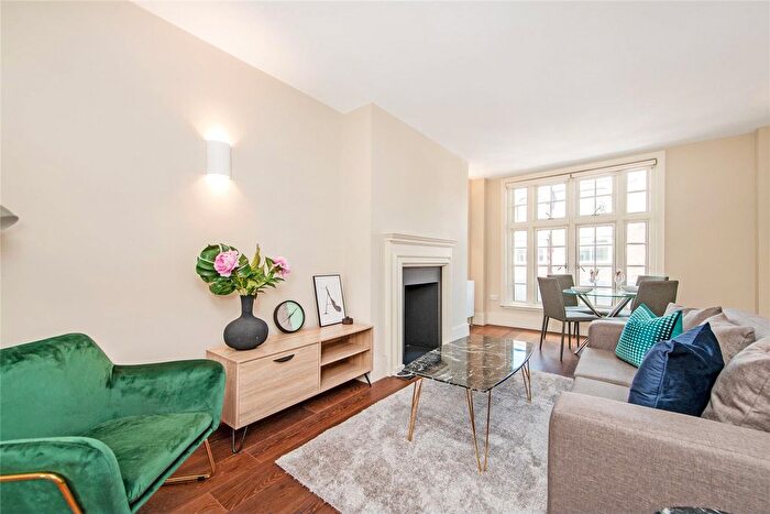 2 Bedroom Flat To Rent In Welbeck Street, London, W1G