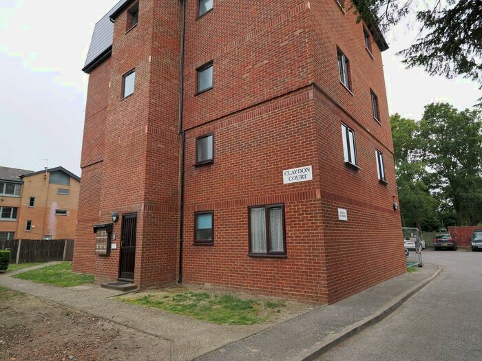 1 Bedroom Flat To Rent In Claydon Court, Kingston Road, Staines Upon Thames, TW18