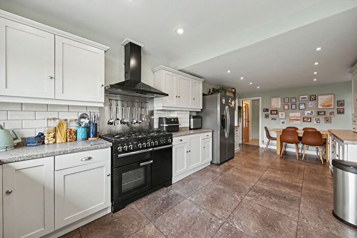 4 Bedroom Detached House For Sale In Storforth Lane, Hasland, Chesterfield, S41