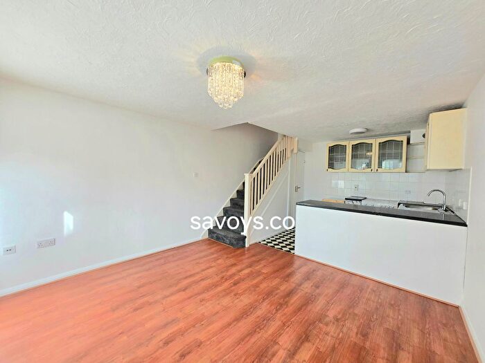 1 Bedroom Terraced House To Rent In Shearwater Close, Stevenage, SG2