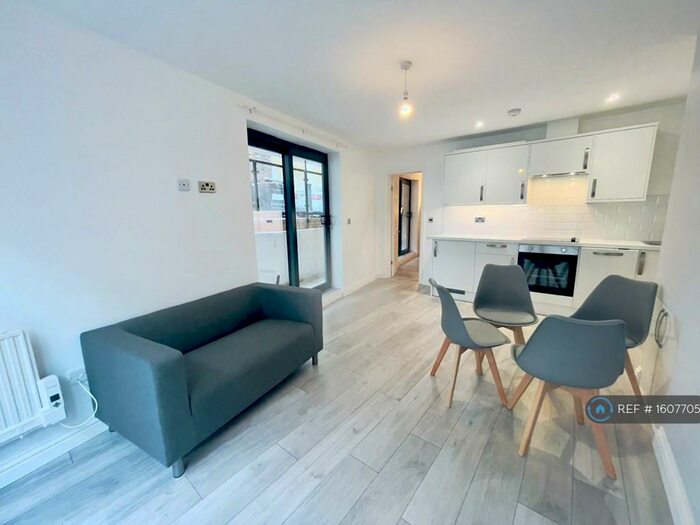 1 Bedroom Flat To Rent In Stamford Hill, London, N16