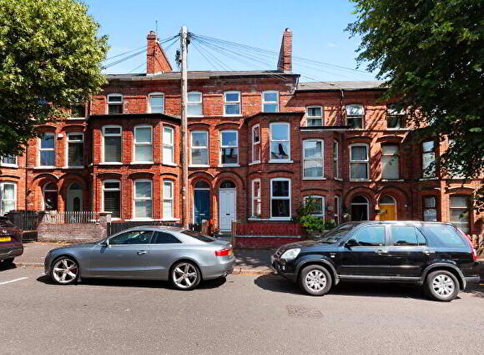 4 Bedroom Terrace House For Sale In Glantane Drive, Belfast, BT15