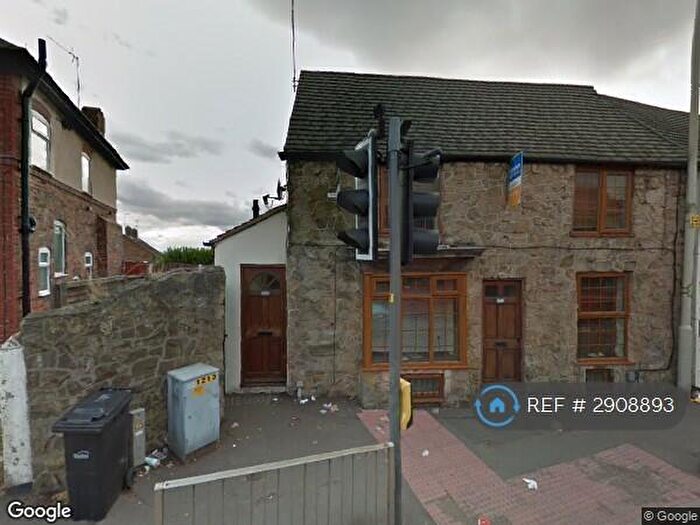 3 Bedroom Flat To Rent In Kent Street, Dudley, DY3