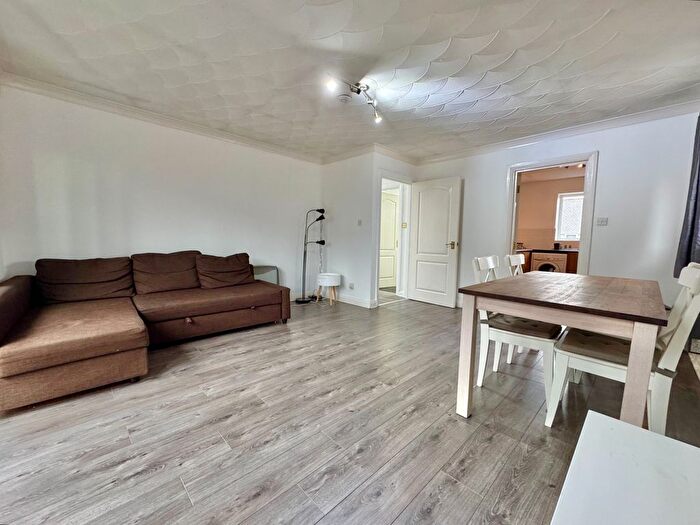 2 Bedroom Flat For Sale In The Quays, Salford Quays, Salford, M50