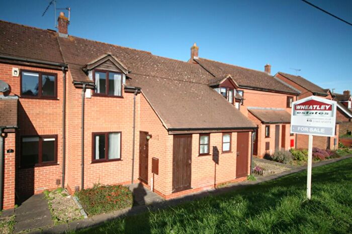 2 Bedroom Terraced House For Sale In London Road, Wheatley, OX33