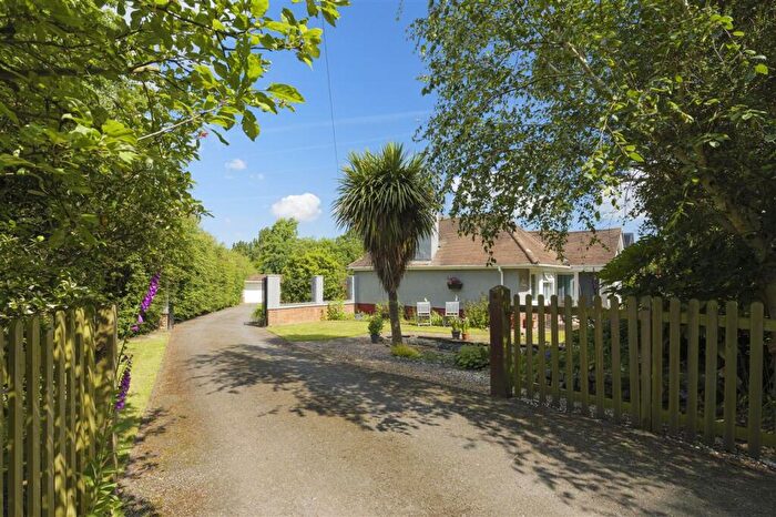 4 Bedroom Detached House For Sale In Dane Cottage, Saunders Lane, Ash, CT3