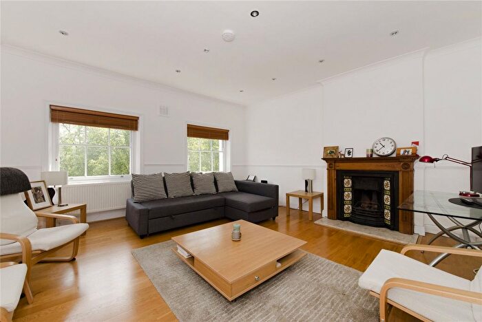2 Bedroom Property To Rent In Highbury Crescent, Islington, N5