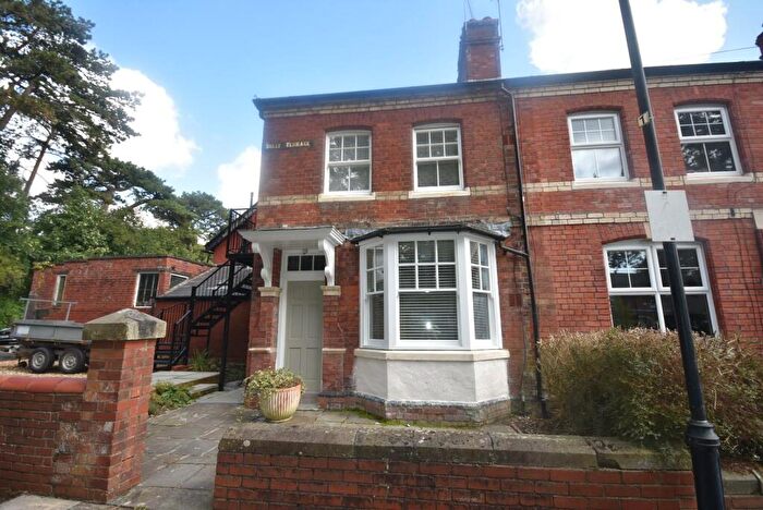 1 Bedroom Apartment To Rent In Sully Terrace, Penarth, CF64
