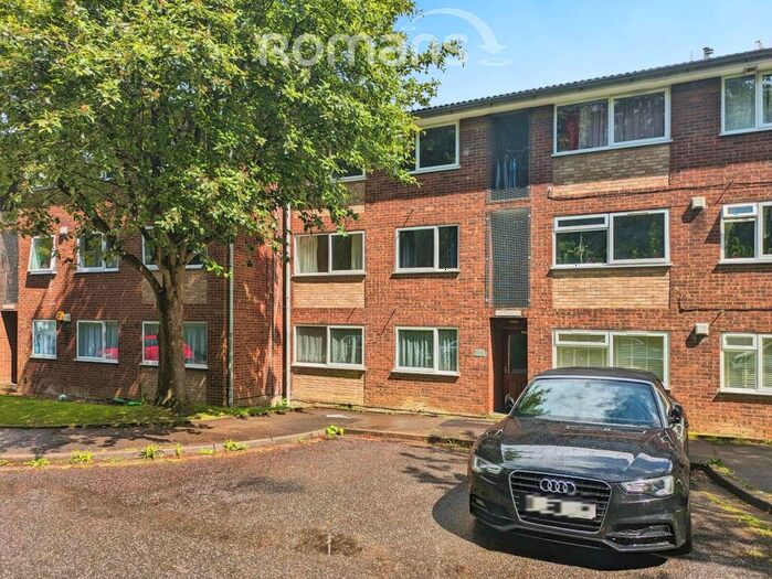 1 Bedroom Property To Rent In Windsor Drive, High Wycombe, HP13