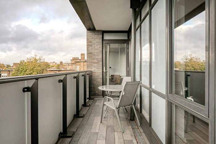 2 Bedroom Apartment To Rent In Cecil Grove, London, NW8