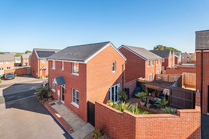 3 Bedroom Detached House For Sale In Calves Close, Cranbrook, Exeter, EX5