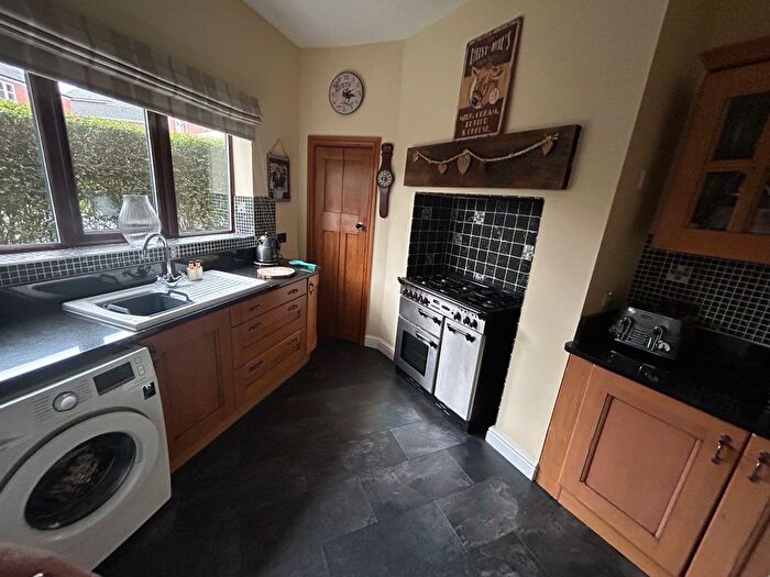 3 Bedroom End Of Terrace House For Sale In Church Lane, Normanton, WF6