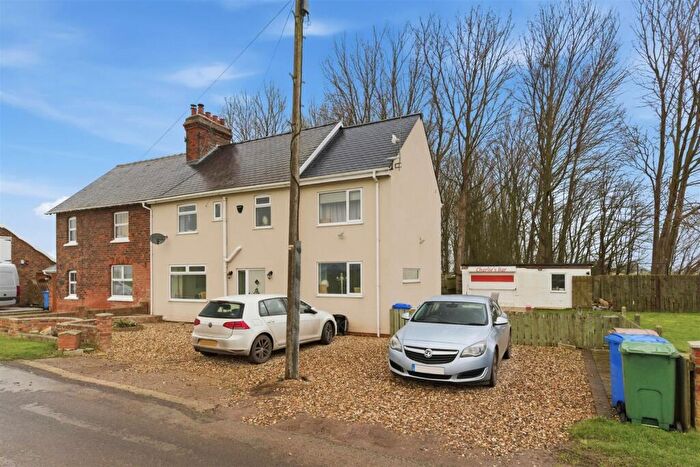 3 Bedroom Plot To Rent In Old Hall Road, Sunk Island, Hull, HU12