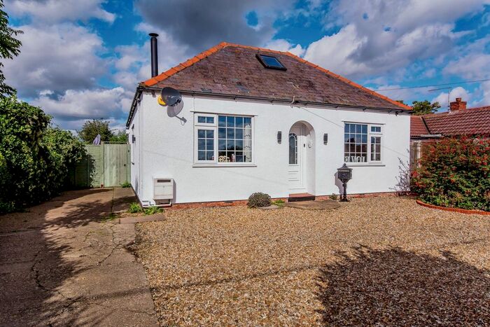 3 Bedroom Bungalow For Sale In Tattershall Road, Boston, PE21