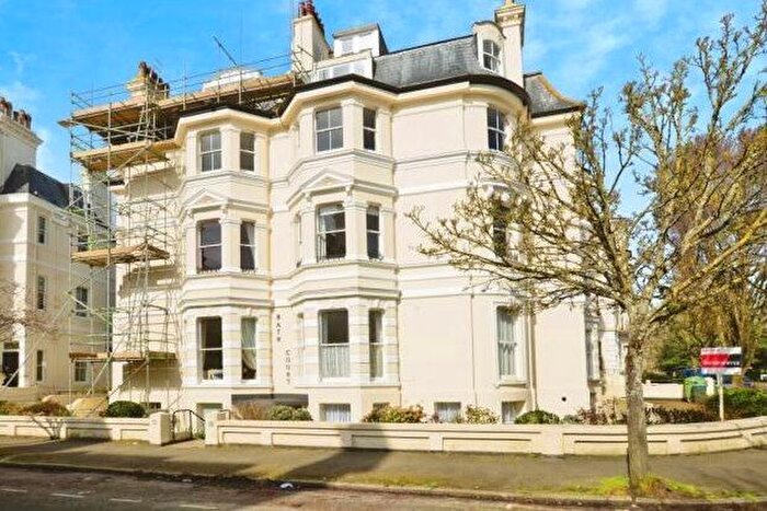 3 Bedroom Flat To Rent In Clifton Crescent, Folkestone, CT20
