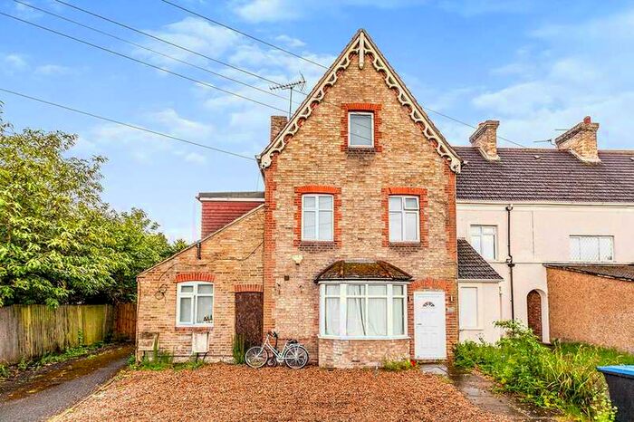 5 Bedroom Detached House To Rent In South Road, Englefield Green, Egham, Surrey, TW20