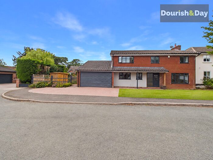 4 Bedroom Detached House For Sale In Fir Tree Close, Coppenhall, ST18