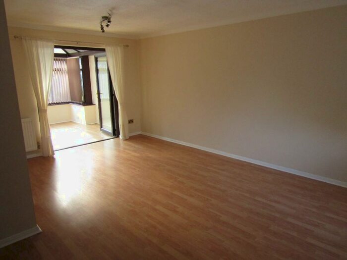 2 Bedroom Terraced House To Rent In Trentbridge Close, Chigwell, Essex, IG6