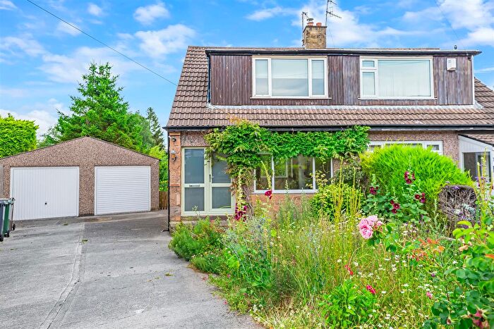 2 Bedroom Property For Sale In Springfield Avenue, Ilkley, LS29
