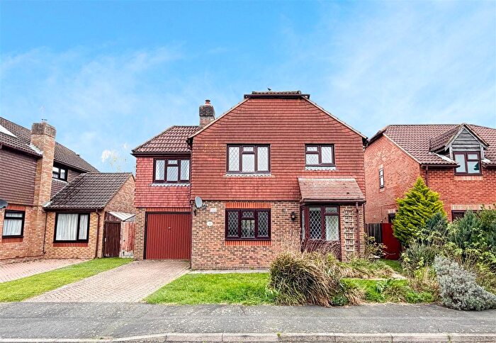 5 Bedroom Detached House For Sale In Sycamore Drive, Hailsham, BN27