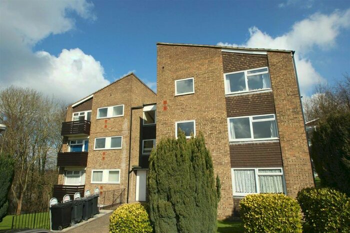 1 Bedroom Flat To Rent In Oakcroft Court, Fern Drive, Hemel Hempstead, HP3