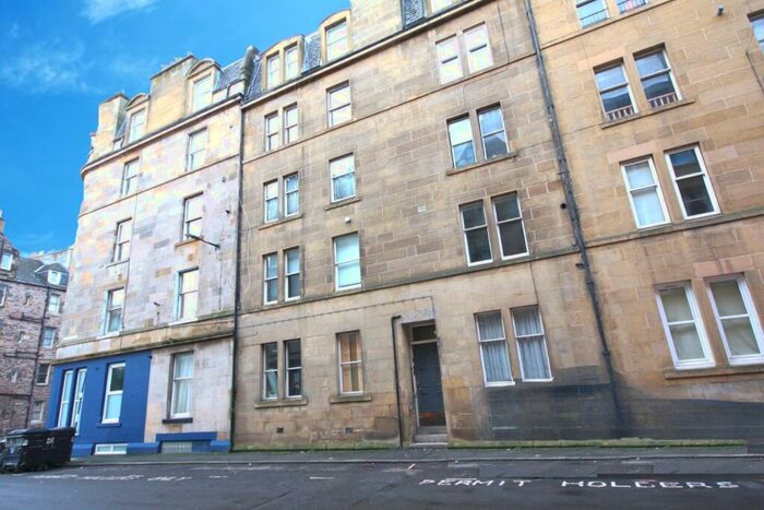 2 Bedroom Flat To Rent In Buccleuch Terrace, Newington, Edinburgh, EH8